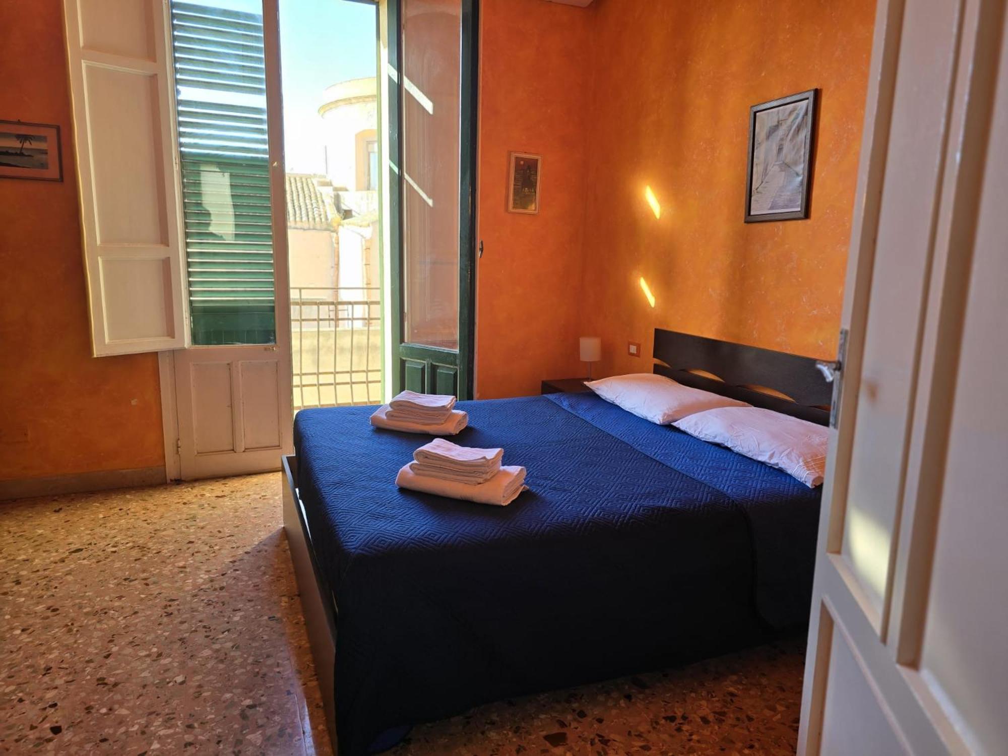 Casa Azzurra Daire Trapani Dış mekan fotoğraf